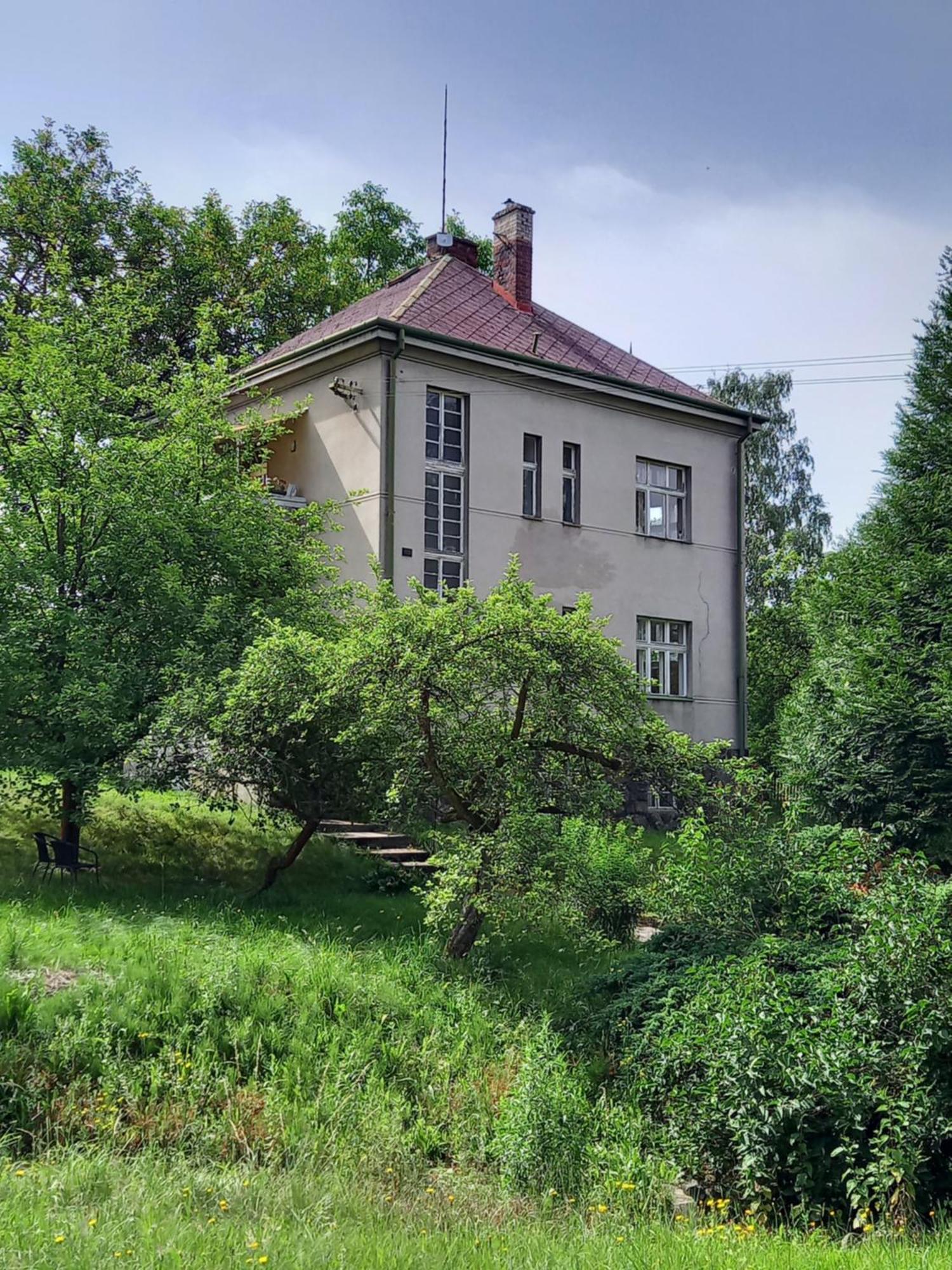 Vila Kotlarska Дечин Экстерьер фото